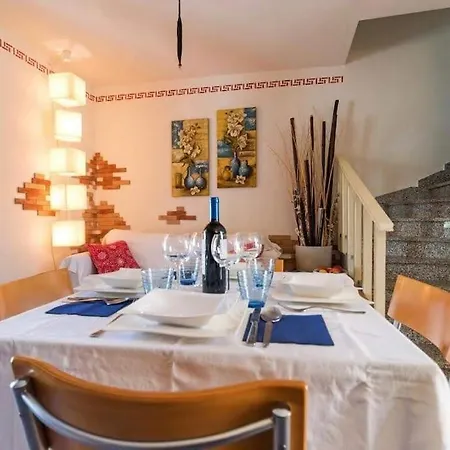 Affittasardegna-casa Dora Agrustos