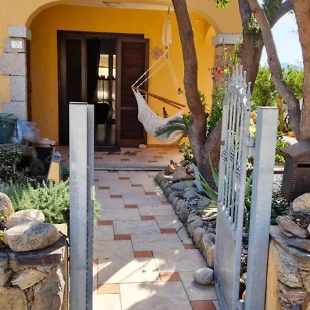 Affittasardegna-casa Dora Apartment
