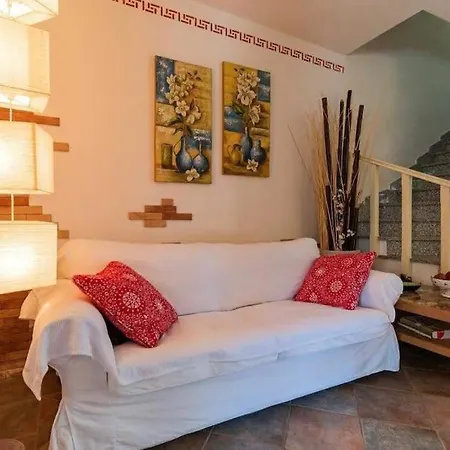 Affittasardegna-casa Dora Appartement *