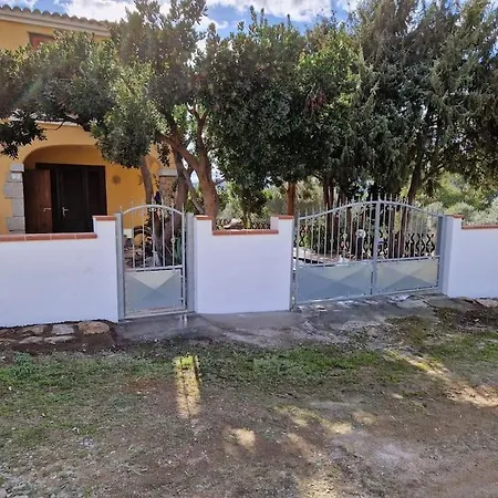 Affittasardegna-casa Dora *