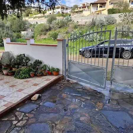 Affittasardegna-casa Dora Daire *